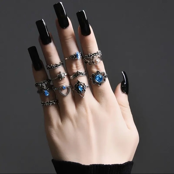 13pcs Vintage Stacking Rings - Picture 3 of 4